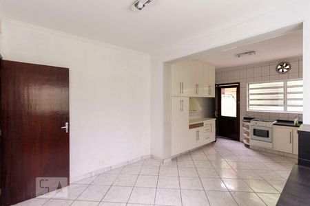Casa à venda com 180m², 3 quartos e 2 vagasCozinha