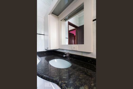 Casa à venda com 180m², 3 quartos e 2 vagasBanheiro Social