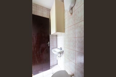 Casa à venda com 180m², 3 quartos e 2 vagasBanheiro de Serviço