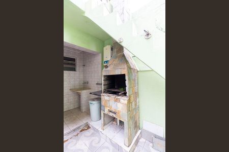 Casa à venda com 180m², 3 quartos e 2 vagasChurrasqueira