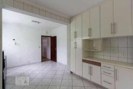 Casa à venda com 180m², 3 quartos e 2 vagasCozinha