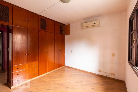 Casa à venda com 180m², 3 quartos e 2 vagasQuarto 3