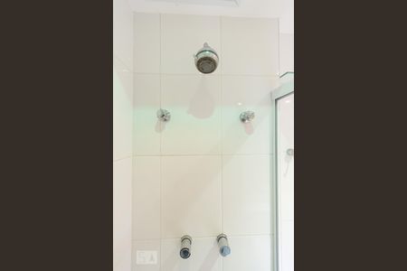 Studio para alugar com 37m², 1 quarto e 1 vaga Studio para alugar com 37m², 1 quarto e 1 vagaBanheiro