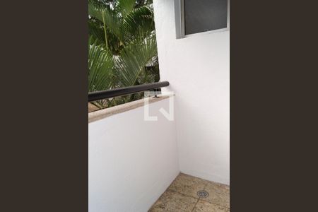 Apartamento para alugar com 70m², 3 quartos e 1 vagaSacada