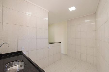 Cozinha de apartamento para alugar com 1 quarto, 40m² em Jaguaré, São Paulo