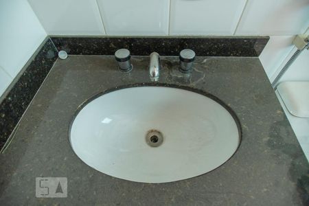 Apartamento para alugar com 230m², 5 quartos e 4 vagasBanheiro Social 2