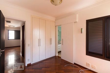 Apartamento à venda com 147m², 3 quartos e 3 vagasSuíte 2