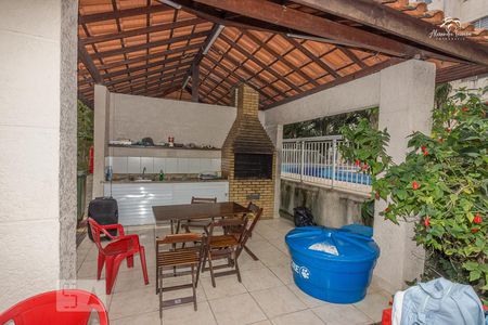 Apartamento à venda com 45m², 2 quartos e sem vaga Apartamento à venda com 45m², 2 quartos e sem vagaChurrasqueira