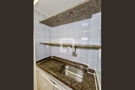 Studio à venda com 26m², 1 quarto e sem vaga Studio à venda com 26m², 1 quarto e sem vagaCozinha americana