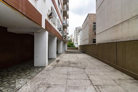 Apartamento à venda com 80m², 2 quartos e 1 vagaÁrea comum