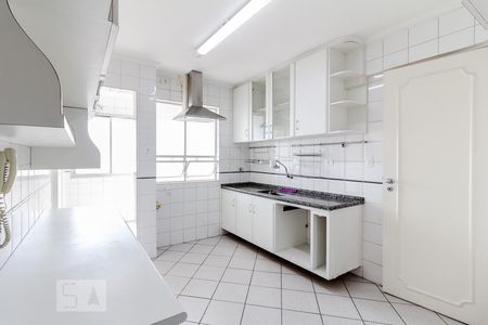 Apartamento à venda com 90m², 2 quartos e 1 vagaCozinha