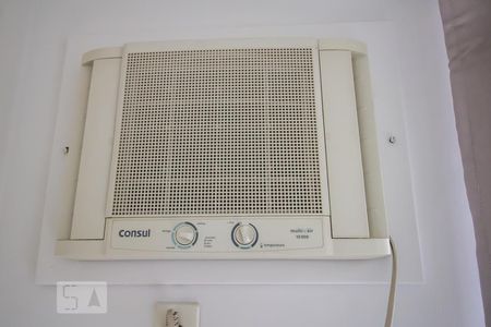 Quarto detalhe de apartamento à venda com 1 quarto, 54m² em Jardim Paulistano, São Paulo