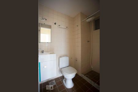 Banheiro de apartamento para alugar com 2 quartos, 70m² em Fonseca, Niterói