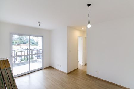 Sala de apartamento para alugar com 2 quartos, 56m² em Vila Pompéia, São Paulo