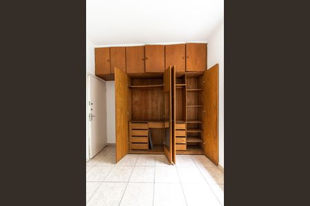 Quarto 1 - Detalhe de casa para alugar com 5 quartos, 250m² em Vila Anglo Brasileira, São Paulo