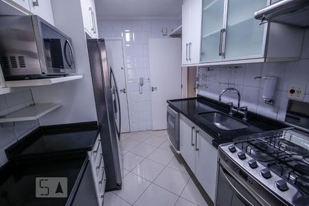 Apartamento à venda com 92m², 3 quartos e 2 vagas Apartamento à venda com 92m², 3 quartos e 2 vagasCozinha