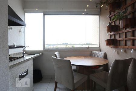Apartamento para alugar com 53m², 2 quartos e 1 vagaSacada