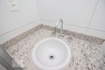 Pia de apartamento para alugar com 2 quartos, 58m² em Cachambi, Rio de Janeiro