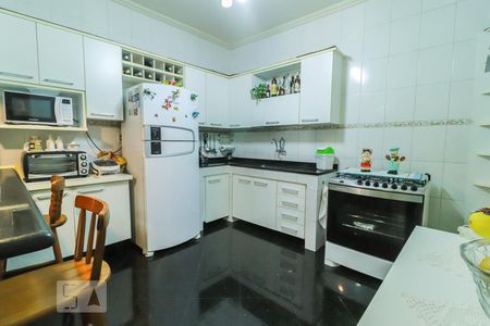 Casa de condomínio à venda com 252m², 3 quartos e 2 vagasCozinha