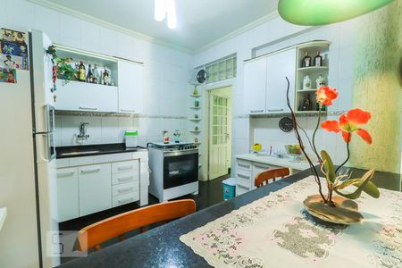 Casa de condomínio à venda com 252m², 3 quartos e 2 vagasCozinha