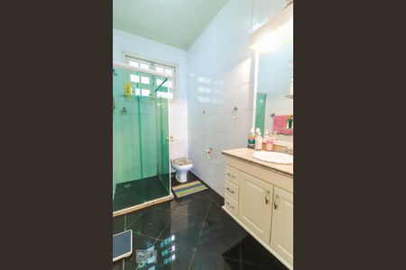 Casa de condomínio à venda com 252m², 3 quartos e 2 vagasBanheiro Social