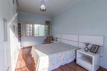 Casa de condomínio à venda com 252m², 3 quartos e 2 vagasQuarto 2