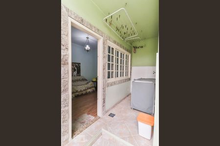 Casa de condomínio à venda com 252m², 3 quartos e 2 vagasÁrea de Serviço 2