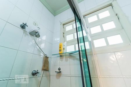 Casa de condomínio à venda com 252m², 3 quartos e 2 vagasBanheiro Social