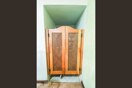 Casa de condomínio à venda com 252m², 3 quartos e 2 vagasDispensa