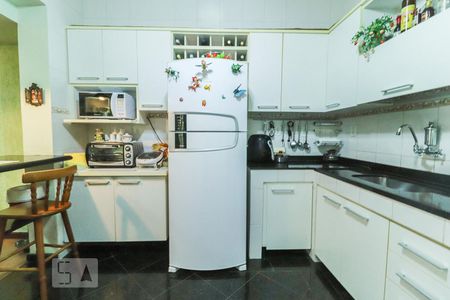 Casa de condomínio à venda com 252m², 3 quartos e 2 vagasCozinha