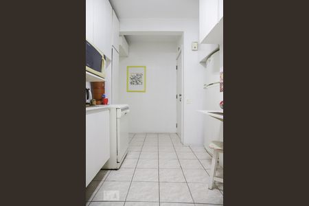 Apartamento para alugar com 170m², 4 quartos e sem vagaCozinha