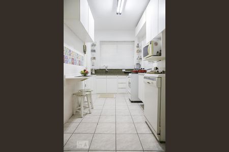 Apartamento para alugar com 170m², 4 quartos e sem vagaCozinha