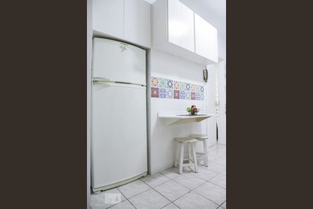 Apartamento para alugar com 170m², 4 quartos e sem vagaCozinha