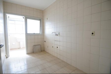 Cozinha de apartamento à venda com 2 quartos, 72m² em Teresópolis, Porto Alegre