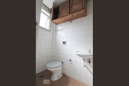 Apartamento à venda com 72m², 2 quartos e sem vagaBanheiro de Serviço