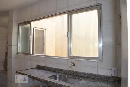 Apartamento à venda com 72m², 2 quartos e sem vagaCozinha
