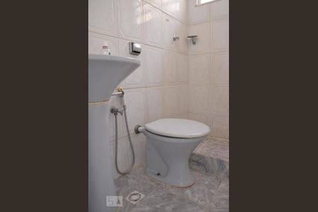 Apartamento à venda com 72m², 2 quartos e sem vagaBanheiro