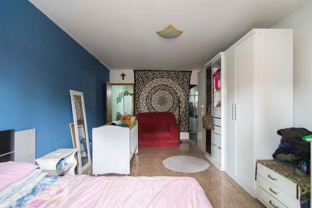 Casa à venda com 350m², 4 quartos e 1 vagaSuíte