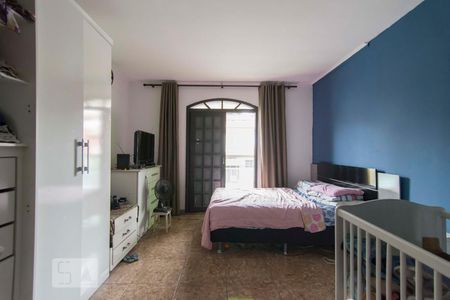 Casa à venda com 350m², 4 quartos e 1 vagaSuíte