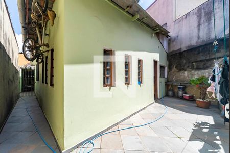 Casa à venda com 189m², 3 quartos e 6 vagas Casa à venda com 189m², 3 quartos e 6 vagasQuintal