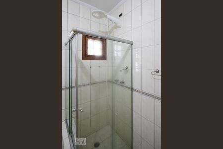 Casa de condomínio para alugar com 450m², 4 quartos e 5 vagasBanheiro Suíte 3