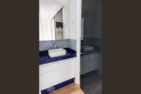 Apartamento à venda com 42m², 1 quarto e 1 vaga Apartamento à venda com 42m², 1 quarto e 1 vagaBanheiro Pia