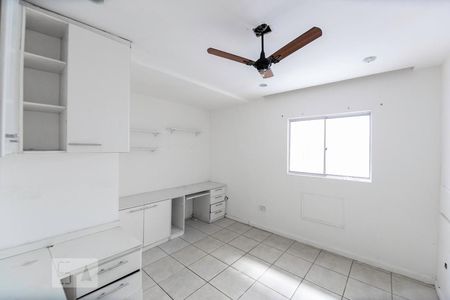 Suíte 1 de casa de condomínio para alugar com 4 quartos, 240m² em Vargem Pequena, Rio de Janeiro