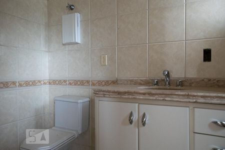 Apartamento à venda com 250m², 5 quartos e 4 vagasBANHEIRO QUARTO 2