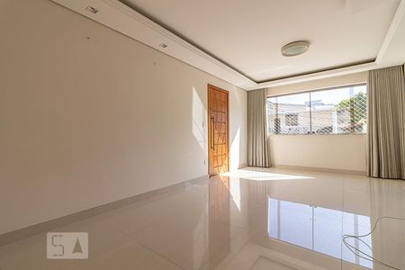 Sala de apartamento para alugar com 3 quartos, 80m² em Sagrada Família, Belo Horizonte