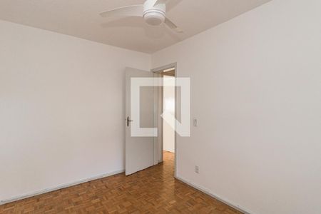 Quarto 1 de apartamento para alugar com 3 quartos, 63m² em Santo Antônio, Porto Alegre