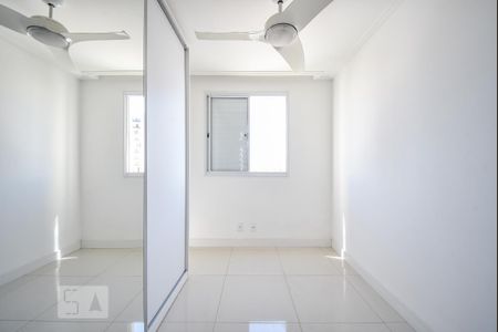 Quarto 1 de apartamento para alugar com 2 quartos, 50m² em Parque Reboucas, São Paulo