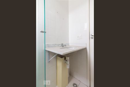 Banheiro de apartamento para alugar com 2 quartos, 63m² em Quarta Parada, São Paulo