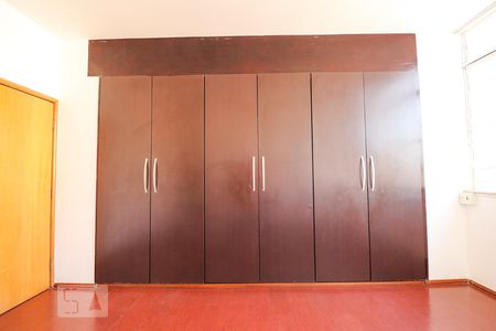 Apartamento à venda com 132m², 3 quartos e 1 vagaSuite