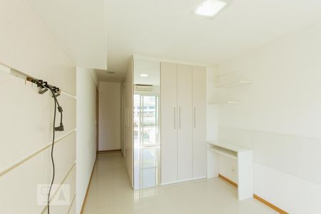 Apartamento para alugar com 90m², 2 quartos e 1 vagaSuíte